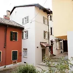 Dimora Della Rocca 3* 科斯蒂廖莱达斯蒂