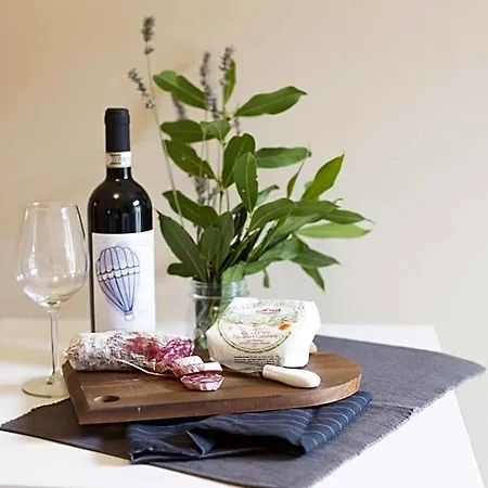 Dimora Della Rocca Bed & Breakfast